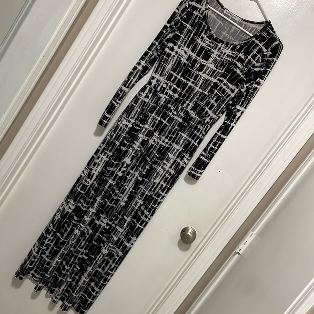 Black & White Patterned Maxi Dress with Long Sleeves